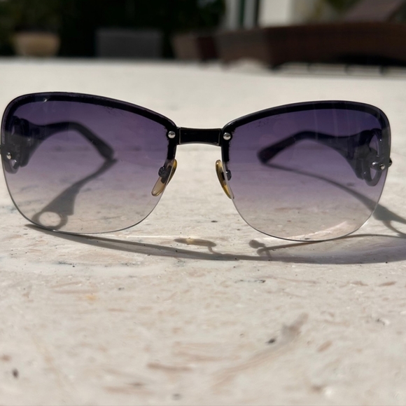 GUCCI Y2K SUNGLASSES comes with box - Picture 1 of 5